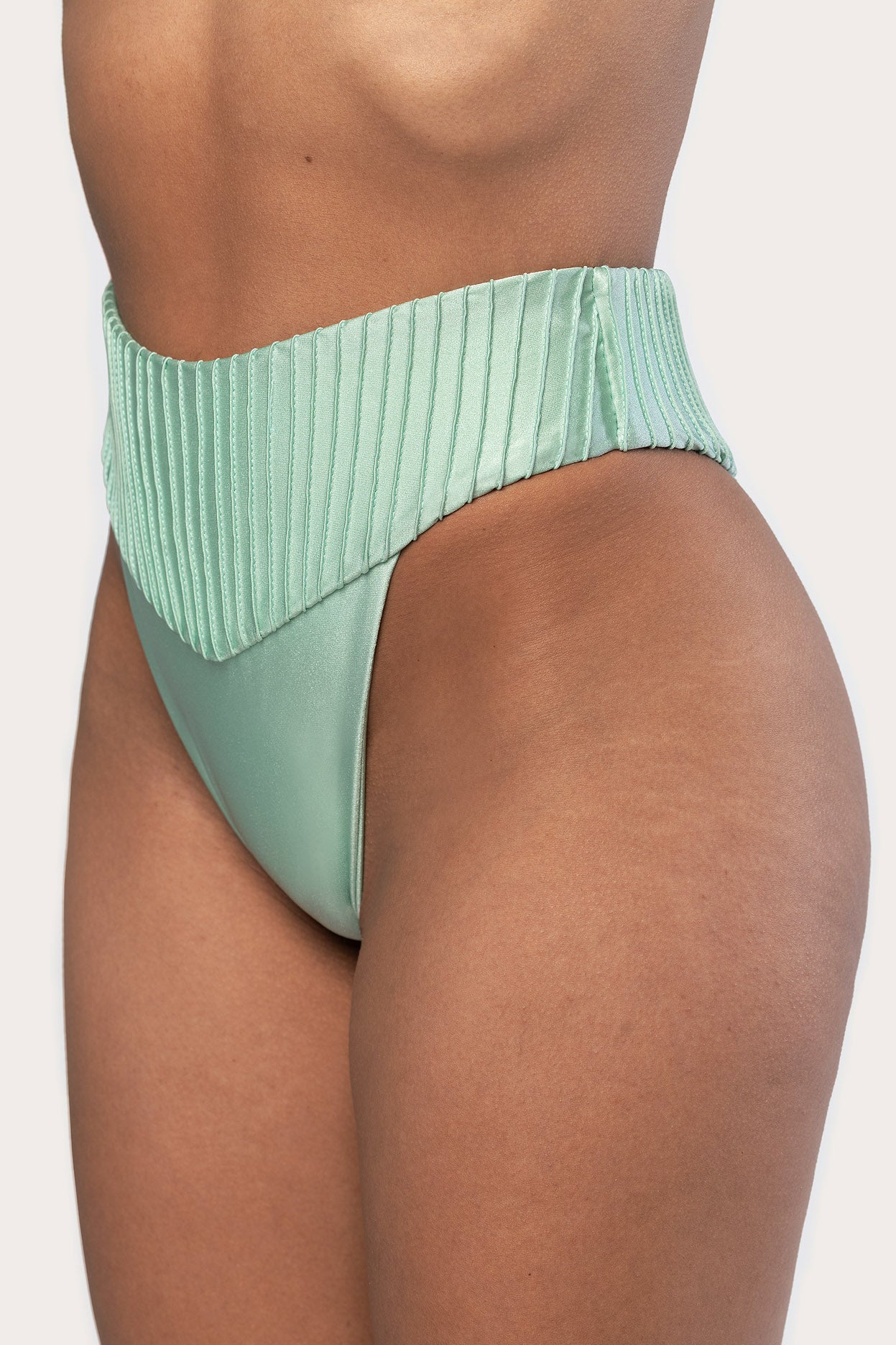 Clio Cheeky Bottom Ocean Mist