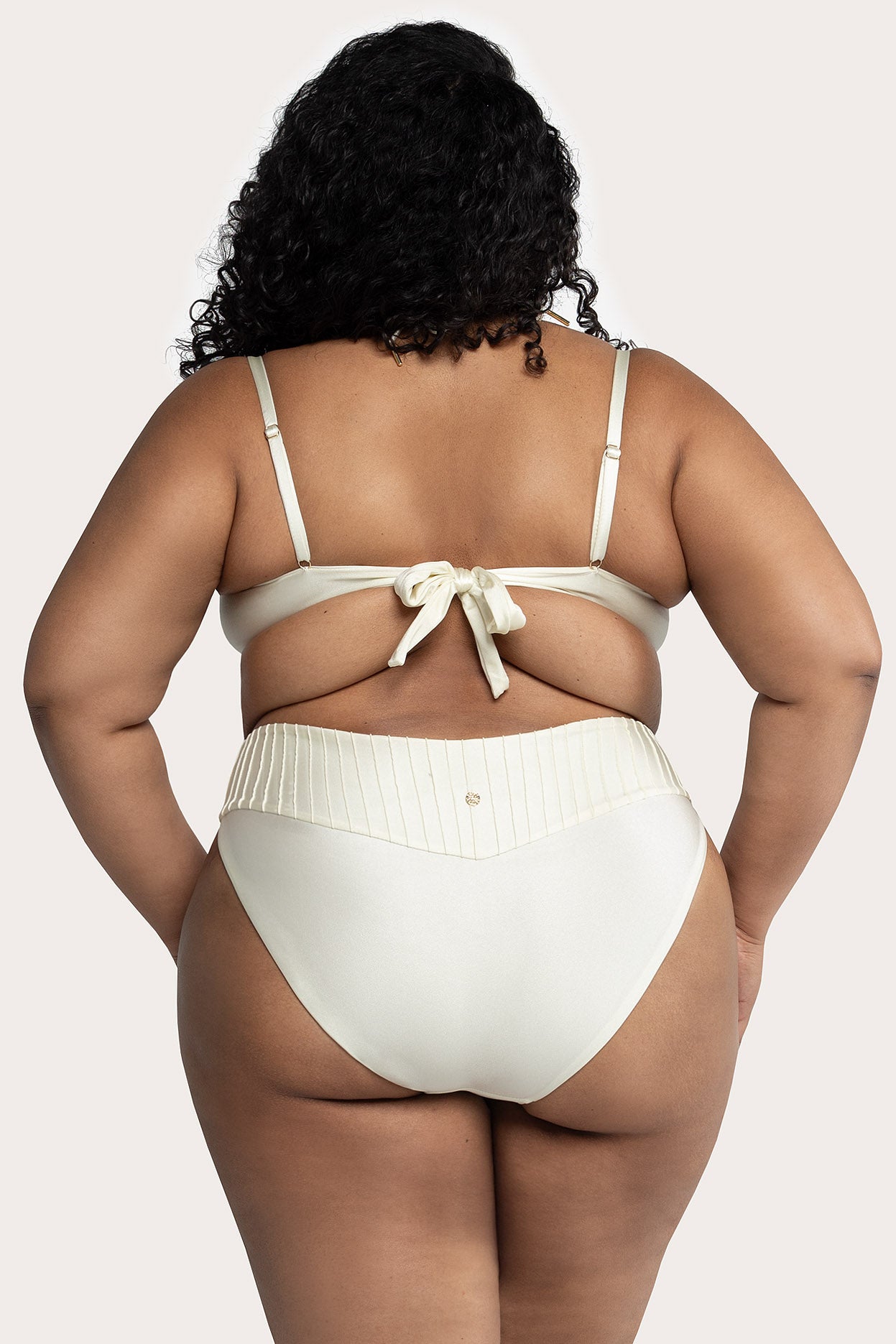 Clio Full Bottom Pina Colada